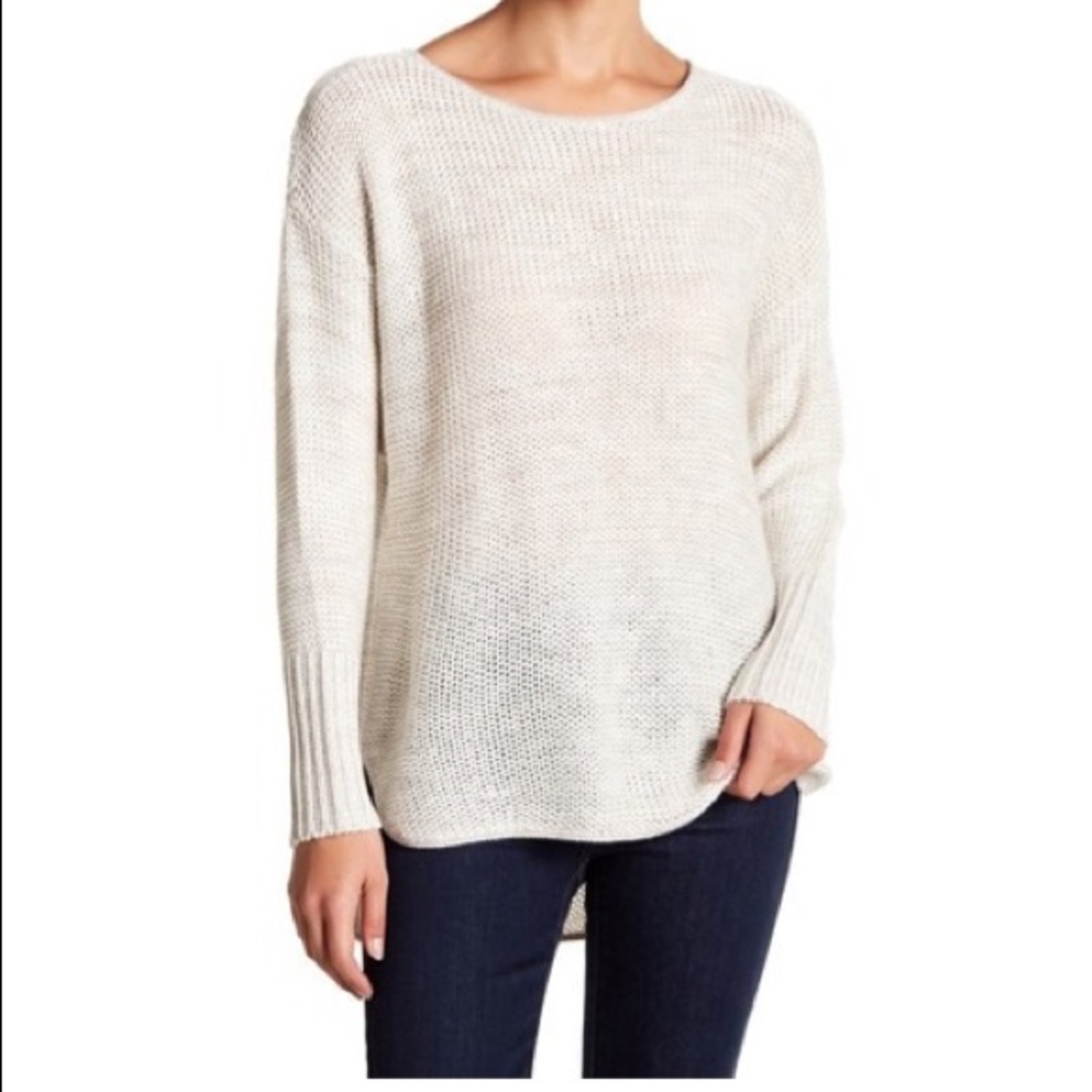 Susina- hi-Los Hem sweater. Ivory knit. NWT.